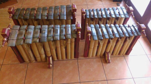 Semara Kirang — angklung set